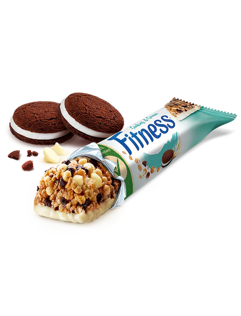 Nestlé Fitness Cookies & Cream Barres de muesli aux morceaux de biscuits au cacao et aux morceaux de chocolat blanc (4 x 23,5 g) 8 x 94 g